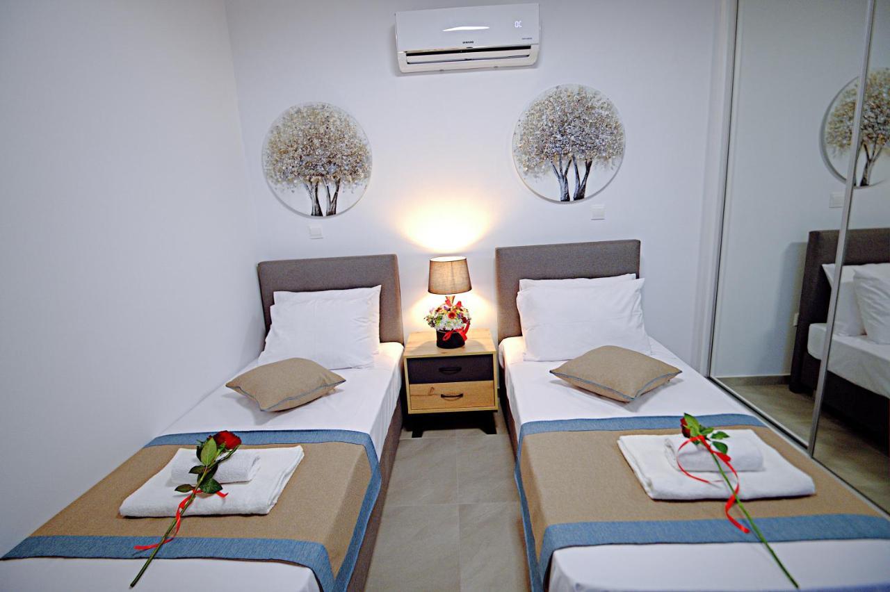 Golden Tree Apartment Paralimni Bagian luar foto
