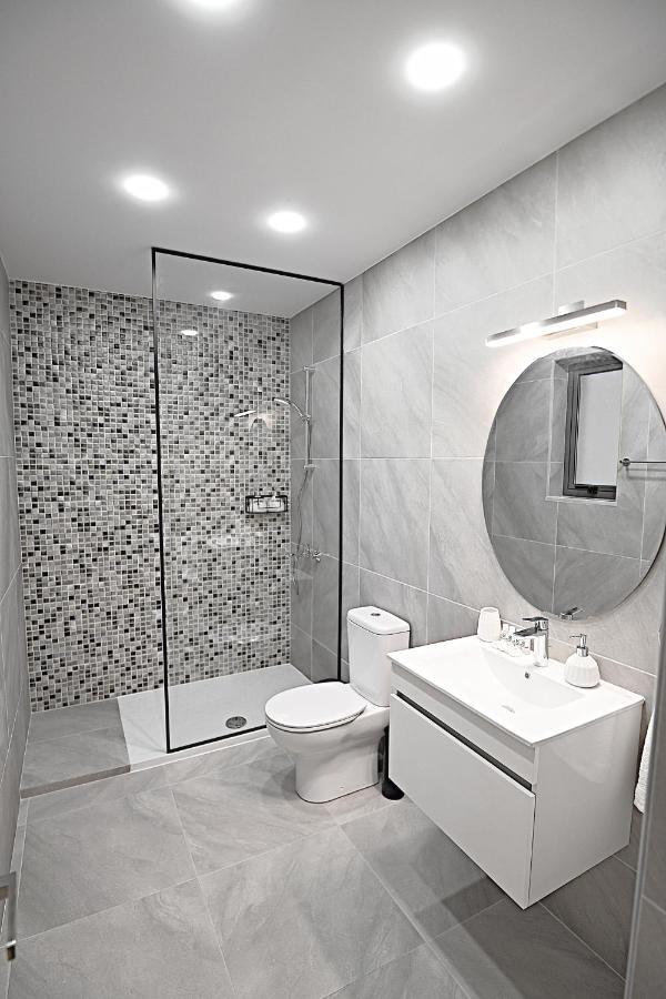 Golden Tree Apartment Paralimni Bagian luar foto